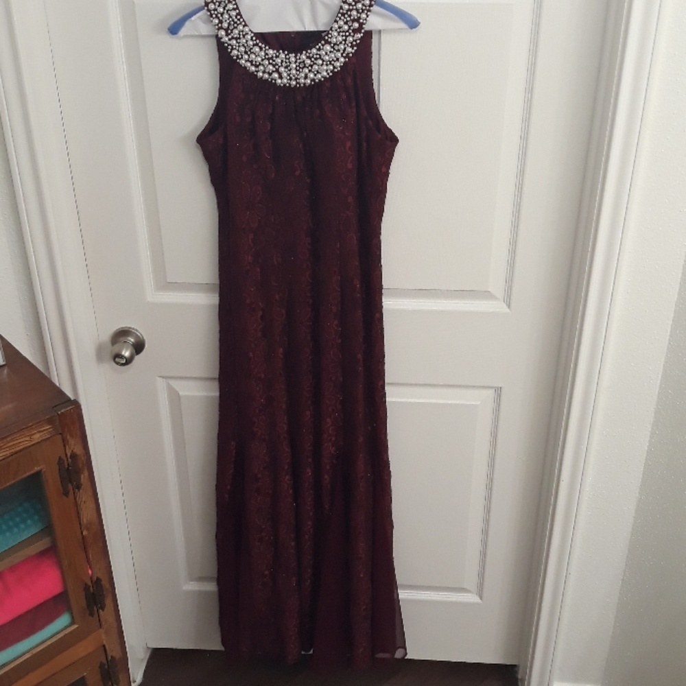 Size 10 R&M Richards Burgundy Evening Gown